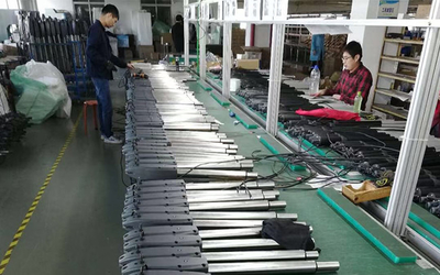 Shenzhen songrui electric door &amp; window systems Co., Ltd fabrika üretim hattı